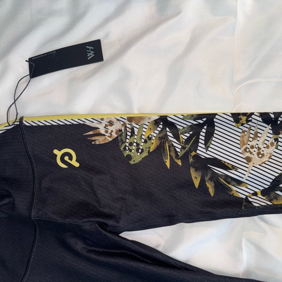 Peloton Black and Yellow Patterned Capri Leggings - Picture 2 of 4